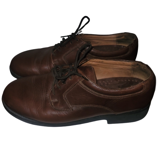 Clark's Classic Brown Leather Men's Oxford Shoes Size 7.5 D - Picture 2 of 8